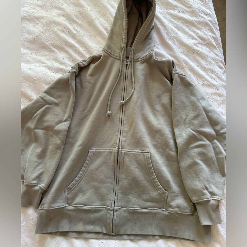 Aritzia hoodie